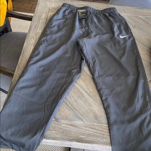 BRAND NEW Nike DRI-FIT Sweatpants (Large)
